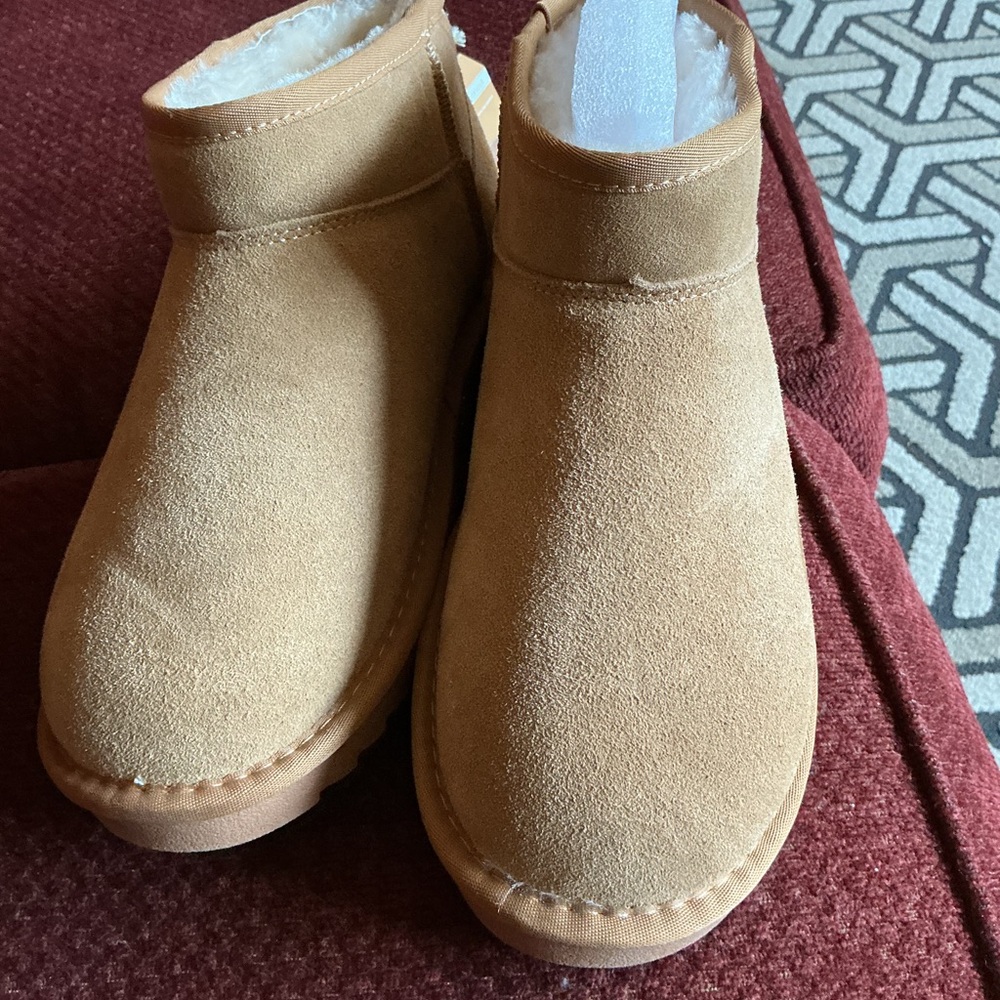 Tan Suede Ankle Boots warm fuzzy and comfortable! Cloud ankle boots NWT SZ 9